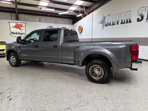 Used 2021 Ford F350 XL w/ STX Appearance Package RWD image 4