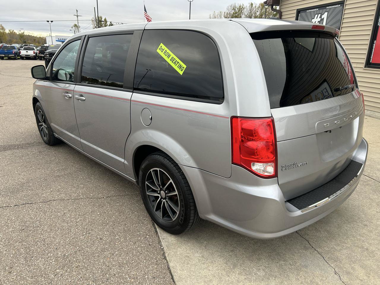 Used 2018 Dodge Grand Caravan SE FWD image 7