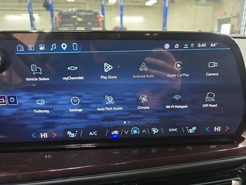 New 2026 Chevrolet Traverse Z71 w/ Enhanced Driving Package AWD/4WD image 26