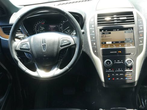 Used 2019 Lincoln MKC Reserve w/ MKC Technology Package FWD image 5
