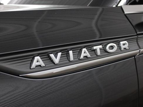 Used 2020 Lincoln Aviator Reserve w/ Equipment Group 202A AWD/4WD image 41