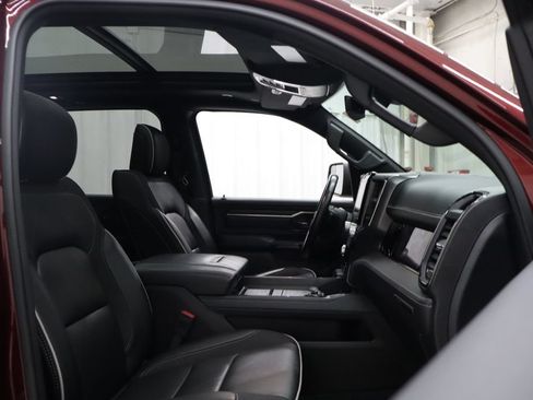 Used 2025 RAM 1500 Limited AWD/4WD image 29