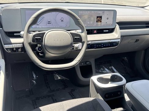 Certified 2024 Hyundai Ioniq 5 SEL RWD image 6