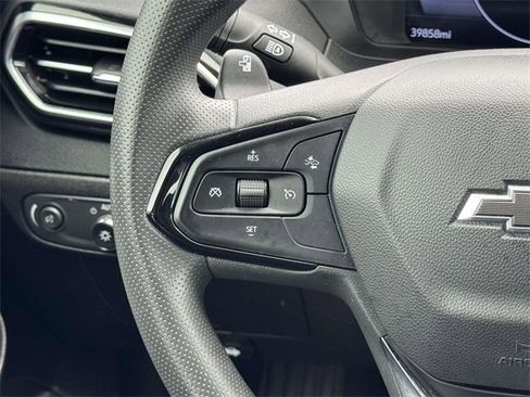 Used 2022 Chevrolet Bolt EUV LT image 23