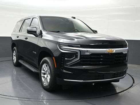 Used 2025 Chevrolet Tahoe LS RWD image 8