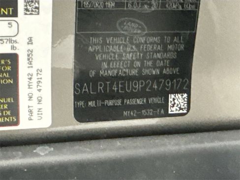 Used 2023 Land Rover Discovery S R-Dynamic image 32