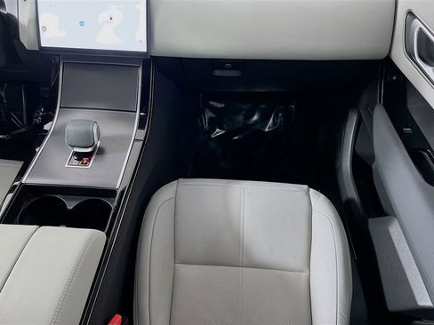 Used 2025 Land Rover Range Rover Velar Dynamic SE image 25