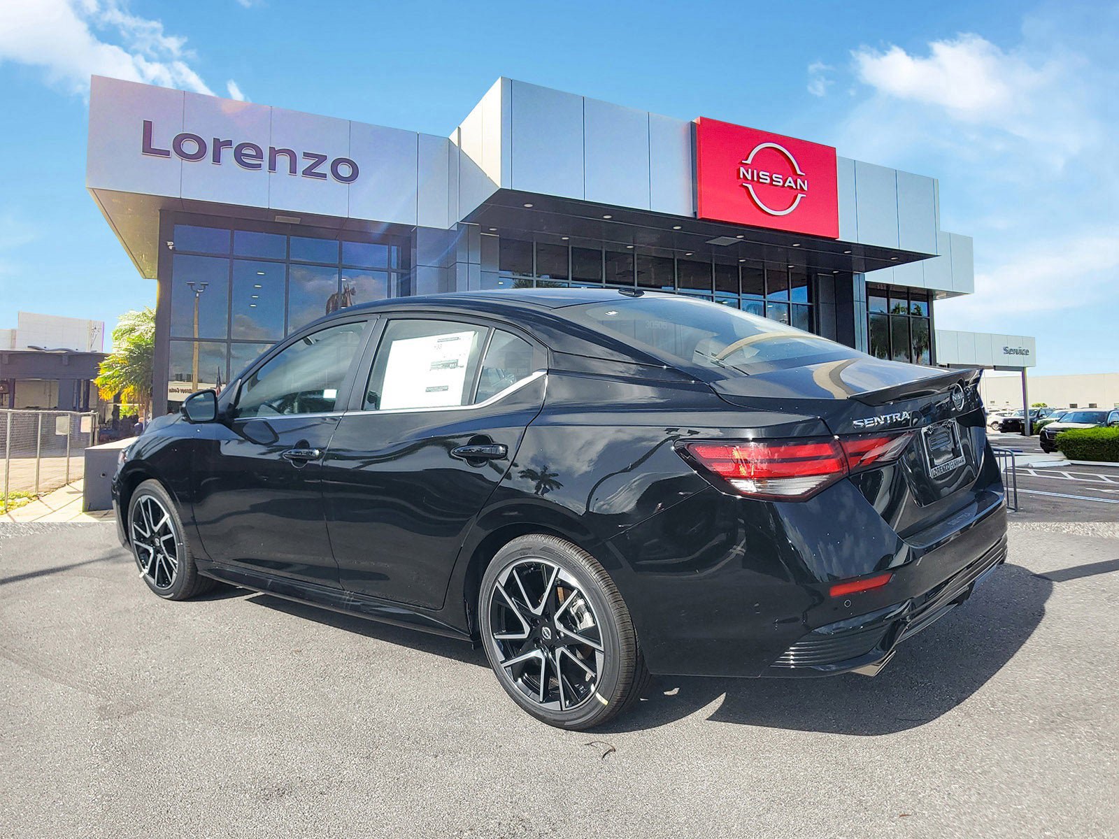 New 2025 Nissan Sentra SR w/ SR Premium Package FWD image 6