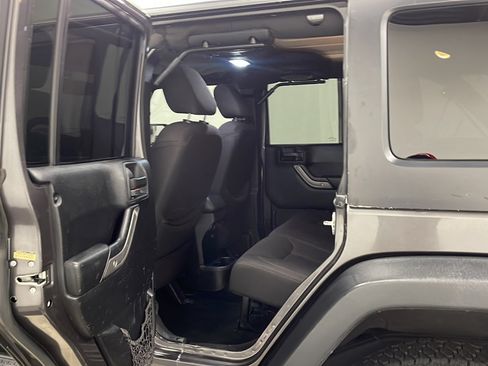 Used 2014 Jeep Wrangler Unlimited Sport w/ Power Convenience Group AWD/4WD image 13