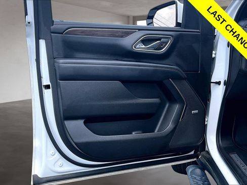 Used 2021 Chevrolet Tahoe Z71 w/ Rear Media and Nav Package AWD/4WD image 23