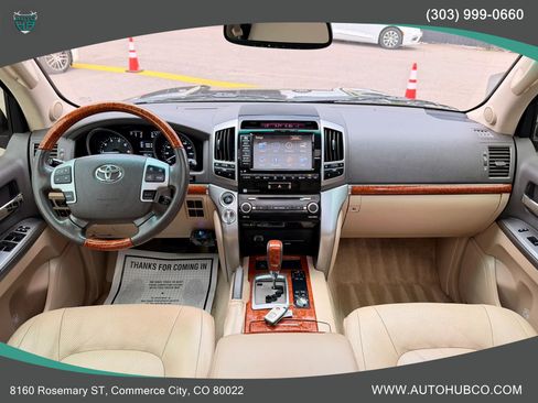 Used 2015 Toyota Land Cruiser AWD/4WD image 18