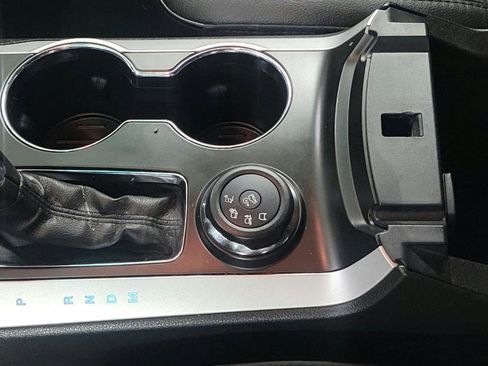 Used 2015 Ford Explorer XLT w/ Equipment Group 202A image 17