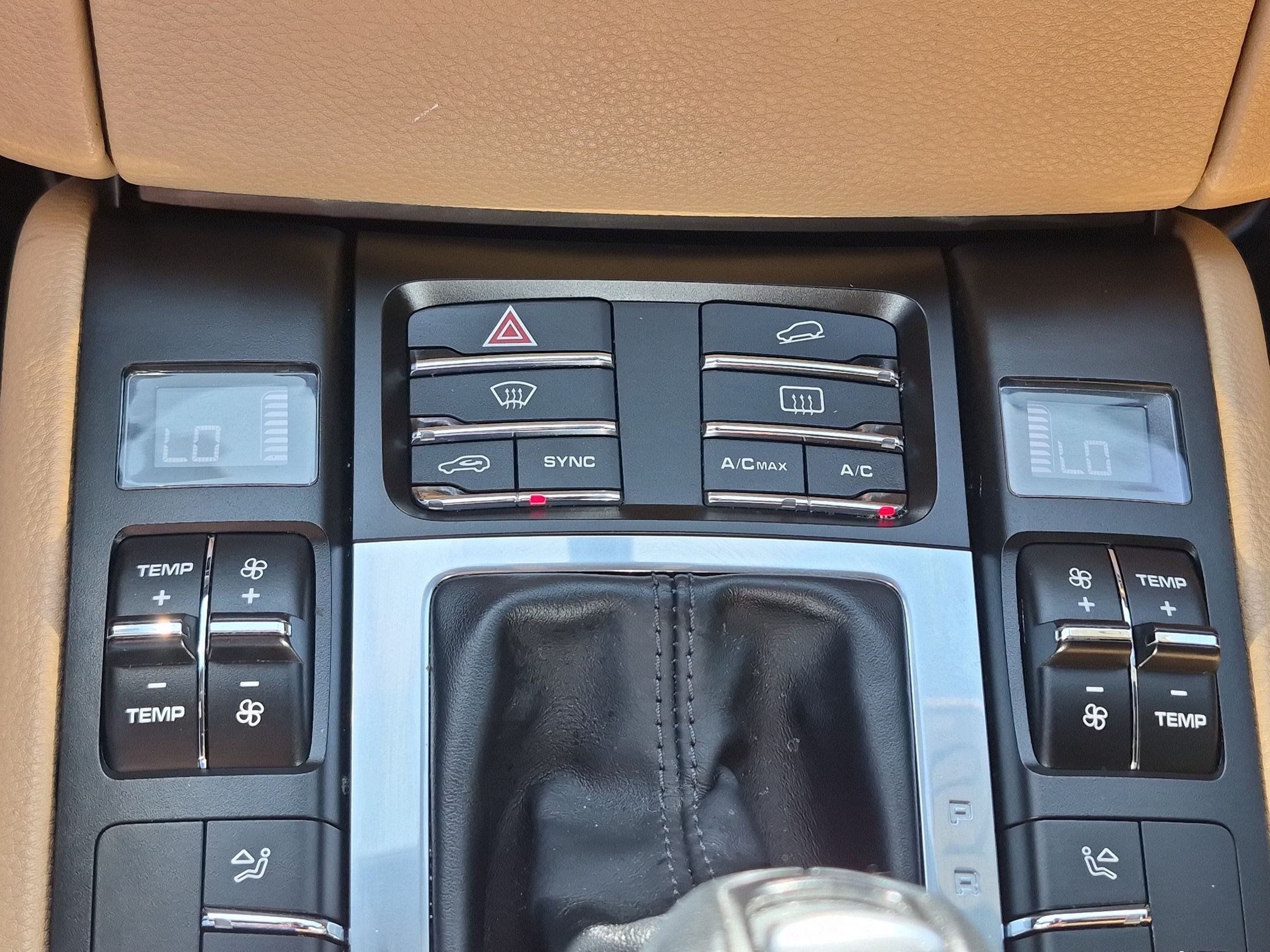 Used 2018 Porsche Macan S AWD/4WD image 23