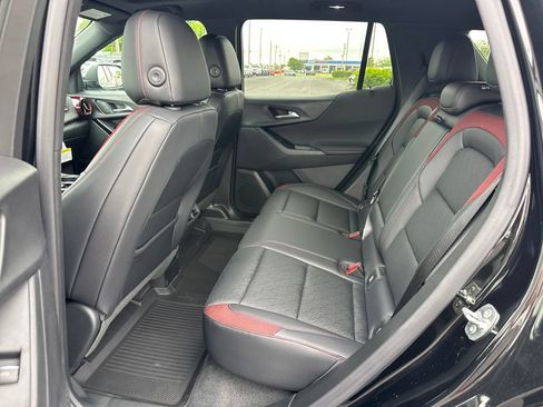 New 2026 Chevrolet Equinox RS w/ Convenience Package III AWD/4WD image 17