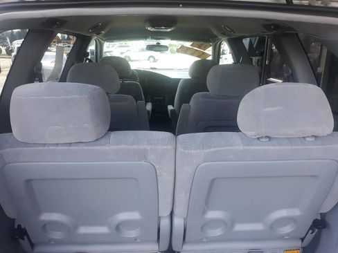 Used 2003 Toyota Sienna LE image 12