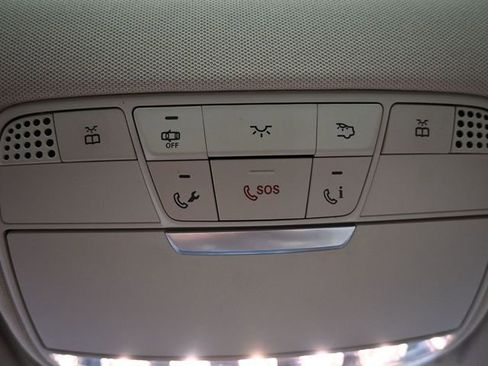 Used 2017 Mercedes-Benz E 300 4MATIC image 30