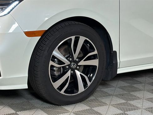 Used 2019 Honda Odyssey Elite image 4