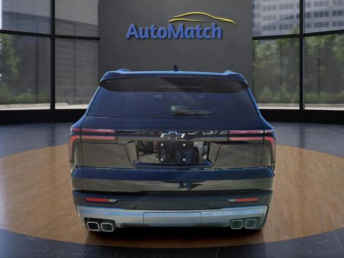 Used 2025 Chevrolet Traverse Z71 w/ Driver Confidence Package AWD/4WD image 8