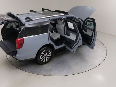 New 2025 Ford Expedition Platinum image 54