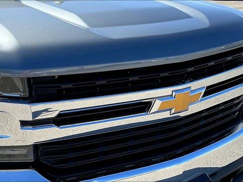 Used 2020 Chevrolet Silverado 1500 LT w/ Texas Edition AWD/4WD image 35