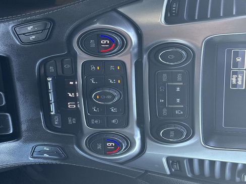 Used 2020 Chevrolet Tahoe LT image 17