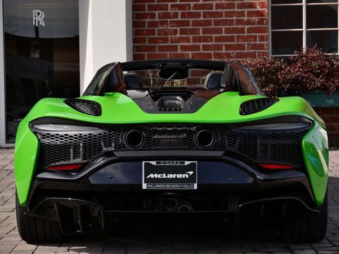 Used 2025 McLaren Artura Spider image 5