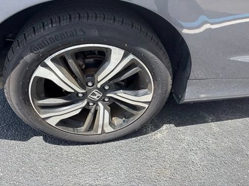 Used 2016 Honda Civic Touring image 6