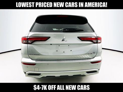 New 2024 Mitsubishi Outlander SE image 6