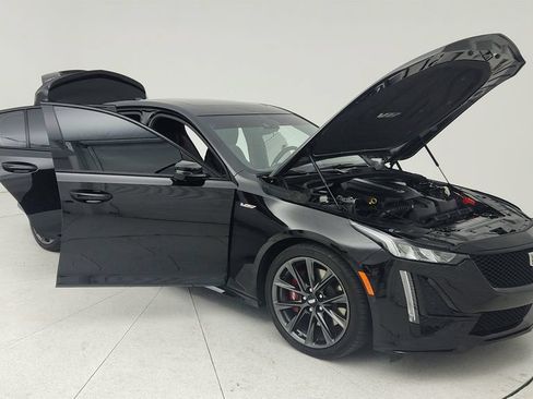 Used 2024 Cadillac CT5 V w/ Premium Package RWD image 9