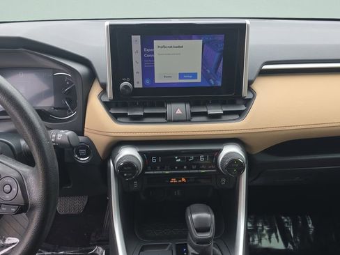 Used 2023 Toyota RAV4 XLE w/ Convenience Package image 18