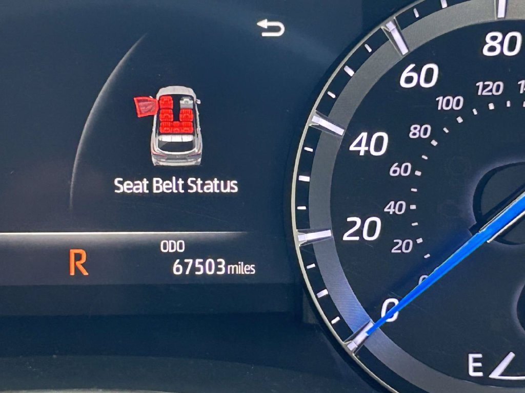Used 2020 Toyota Highlander XLE AWD/4WD image 21