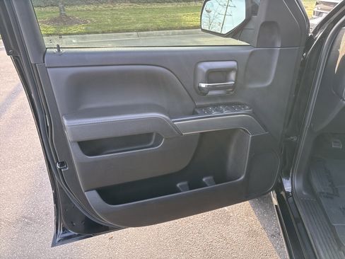 Used 2018 Chevrolet Silverado 1500 LT w/ All Star Edition image 14