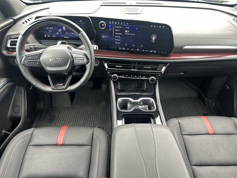 Used 2024 Chevrolet Traverse RS AWD/4WD image 18