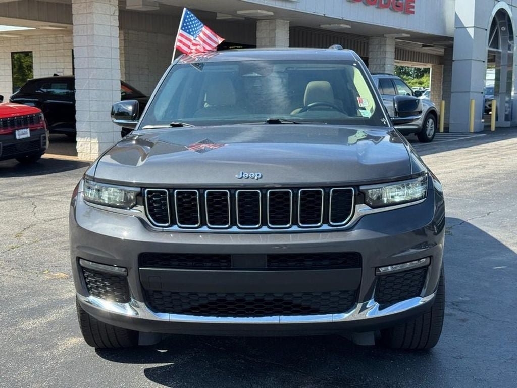 Used 2022 Jeep Grand Cherokee L Limited AWD/4WD image 10