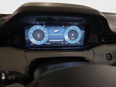 New 2026 Land Rover Range Rover Evoque S image 21