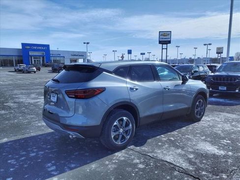 New 2025 Chevrolet Blazer LT image 3