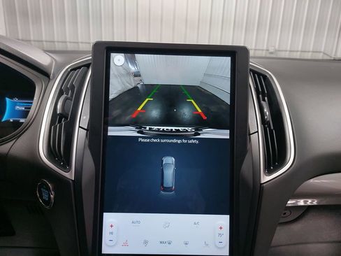 Used 2024 Ford Edge SEL image 46