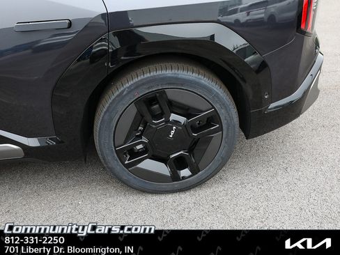 New 2026 Kia EV9 GT-Line AWD/4WD image 4