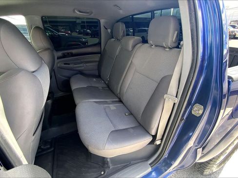 Used 2014 Toyota Tacoma PreRunner RWD image 29