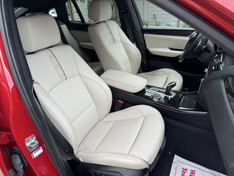 Used 2017 BMW X4 xDrive28i AWD/4WD image 16