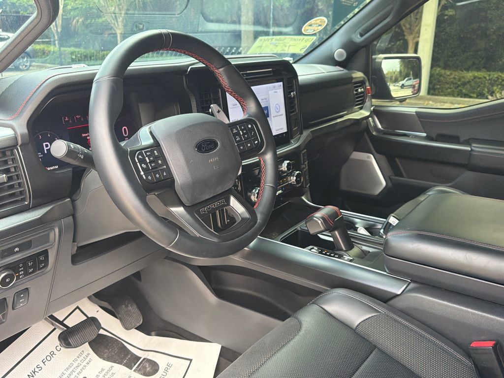 Used 2025 Ford F150 Raptor AWD/4WD image 6