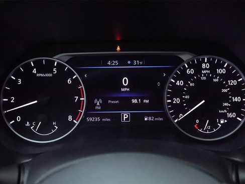 Used 2023 Nissan Sentra SV image 29