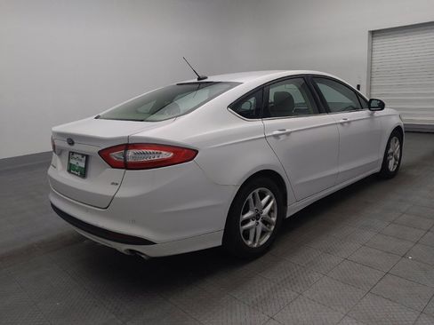 Used 2016 Ford Fusion SE image 10