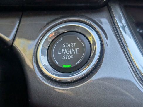 Used 2025 Chevrolet Trax ACTIV w/ Driver Confidence Package FWD image 27