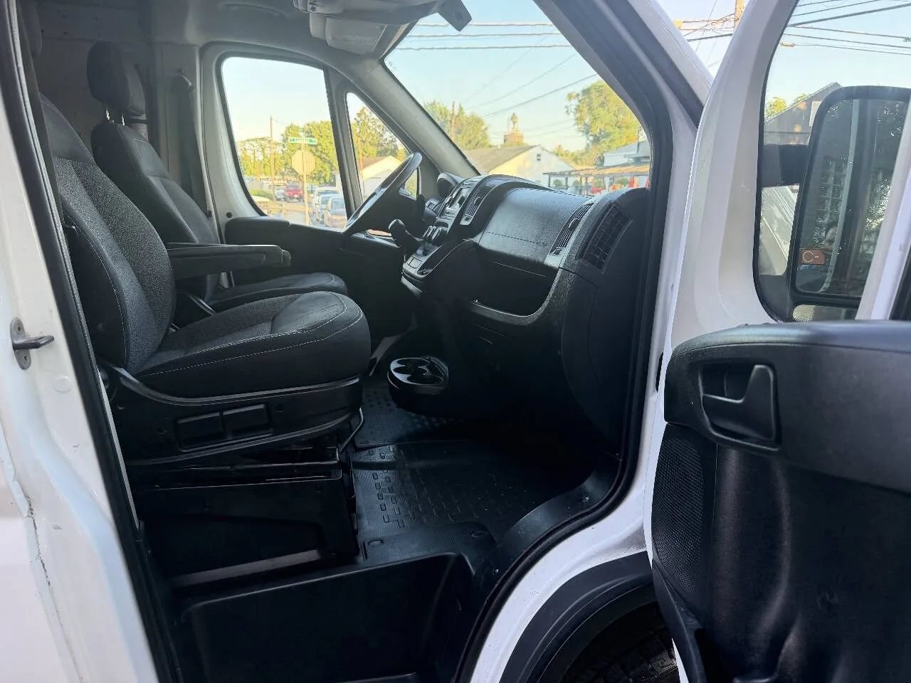 Used 2014 RAM ProMaster 3500 w/ Interior Convenience Group FWD image 25