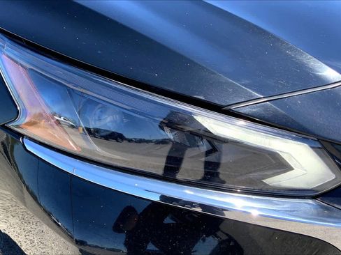 Used 2024 Nissan Altima 2.5 SV image 27