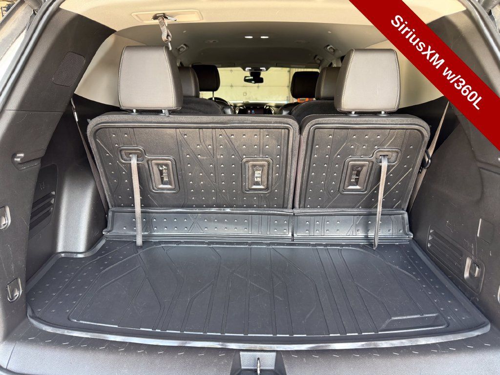Used 2021 Chevrolet Traverse Premier w/ LPO, Floor Liner Package AWD/4WD image 36