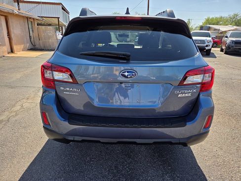 Used 2017 Subaru Outback 2.5i Premium w/ Popular Package #2 AWD/4WD image 9