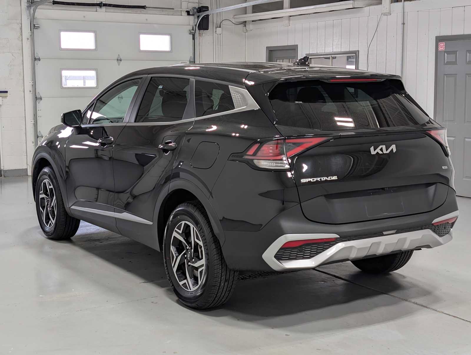 Certified 2024 Kia Sportage LX AWD/4WD image 10