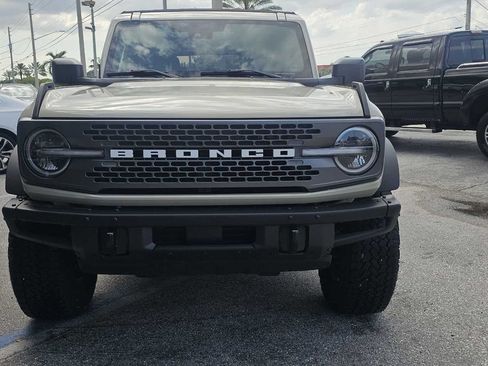 Used 2025 Ford Bronco Badlands w/ Sasquatch Package AWD/4WD image 8